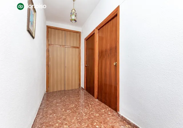 Chalet en zona residencial de Deifontes — 28