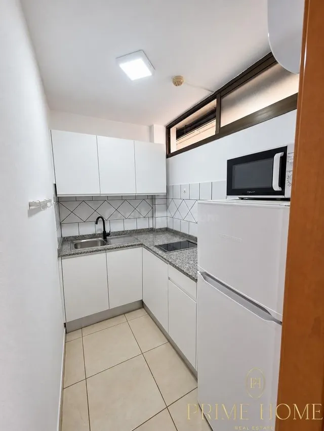 Apartamento en San Bartolomé de Tirajana (Playa del Inglés) - foto 5