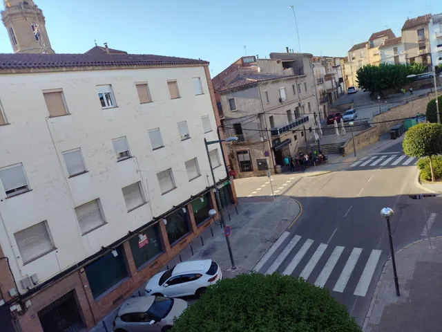 ¡AMPLIO PISO A LA VENTA EN LES BORGES BLANQUES! — 6
