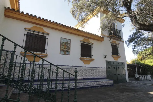 CHALET EN VENTA EN URBANIZACIÓN ROSALEDA DE LA PLATA — 42
