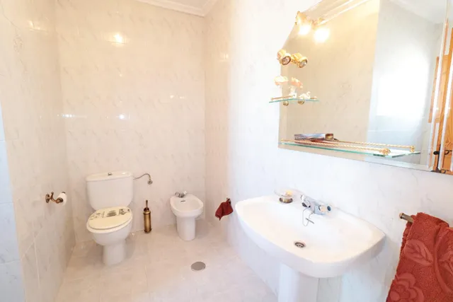 Ático dúplex céntrico con 4 terrazas y piscina — 19