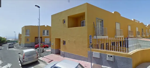 Los Cardones adosado 3 habitación y 2 baños con terraza