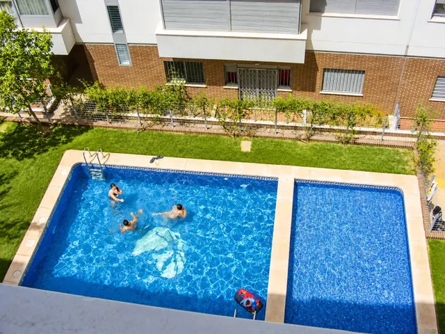 AMPLIO PISO DE 3 habitaciones, GARAJE Y PISCINA EN AYORA! — 24