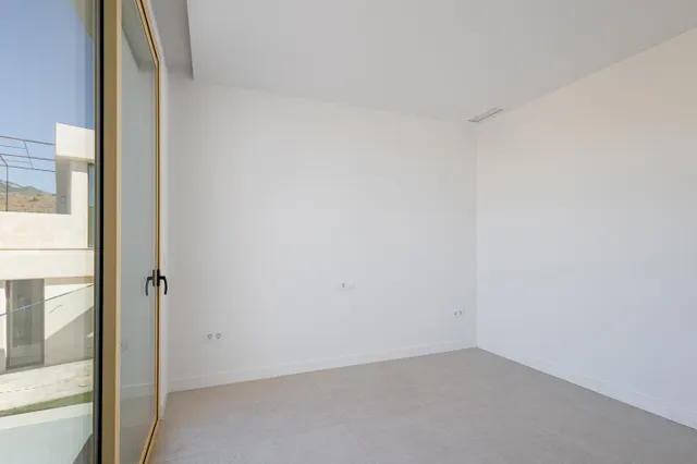 Villa independiente de lujo en venta  con vistas al mar y piscina privada en El Higuerón, Fuengirola — 25