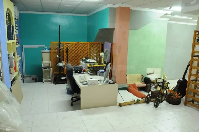 SE VENDE LOCAL EN EL BARRIO DEL CARMEN 87 M2 — 3