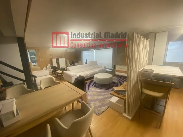 Nave industrial 887m² en venta - Zona Industrial — 14