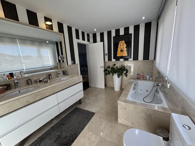 Chalet 5 habitaciones 441m² en venta - Riviera del sol — 16