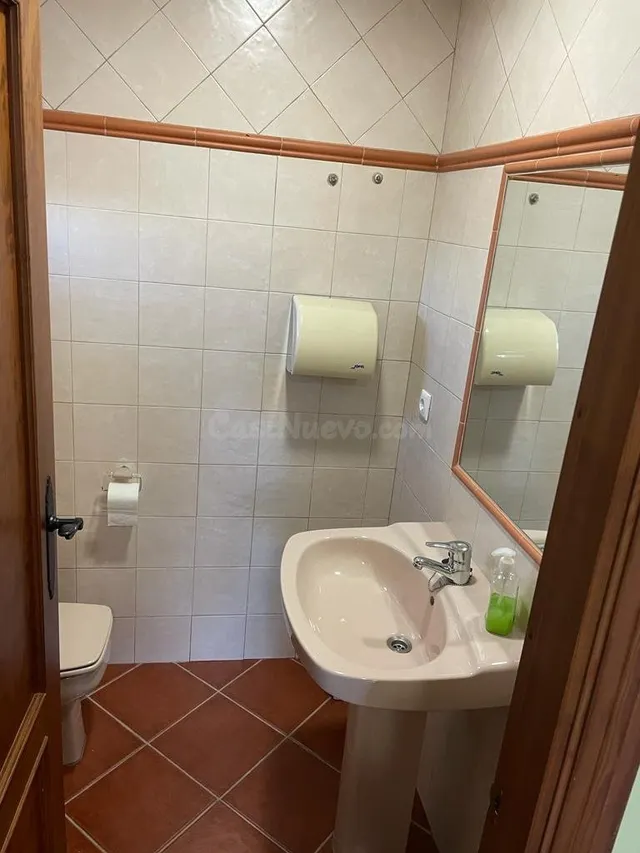 LOCAL COMERCIAL EN VENTA — 4
