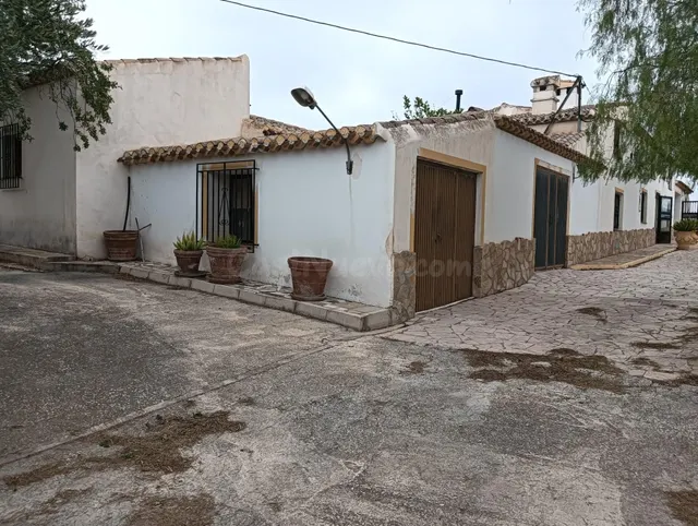 Casa de Campo con siete dormitorios y garaje en zona de La P - foto 2