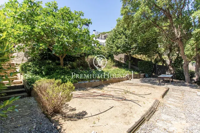 Casa en venta en Sant Cebrià de Vallalta - Urb. Vistamar — 46