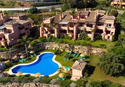 Gran propiedad cercana al Soto de Marbella  Golf — 2