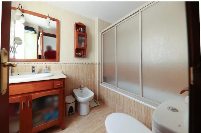 Amplio piso de 3 dormitorios con terraza, garaje y trastero en Las Lagunas — 30