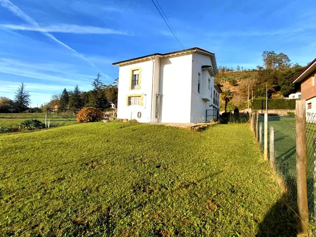 CASA INDEPENDIENTE CON JARDÍN — 4