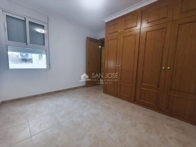 Venta de casa reformada en el barrio de la coca, Aspe — 9