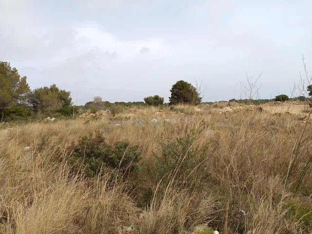 Exclusivas parcelas en venta en Els Corralets, L'Hospitalet  - foto 3