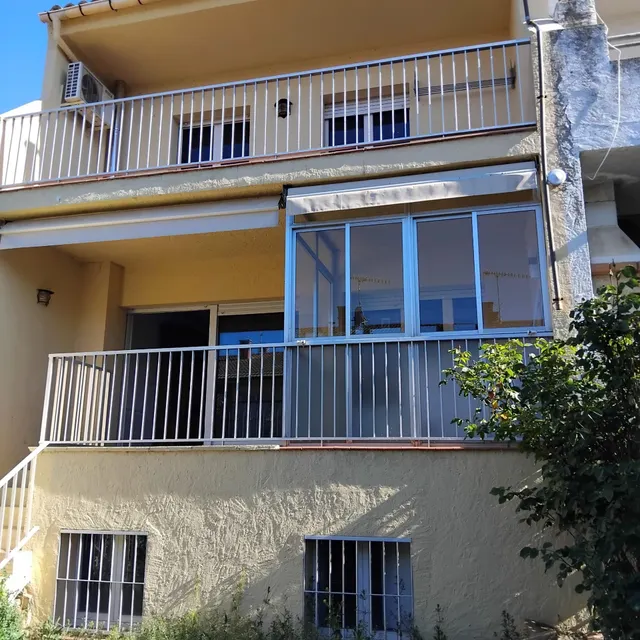 Chalet adosado 210 mt y Jardin 50 mt sol todo el día — 34