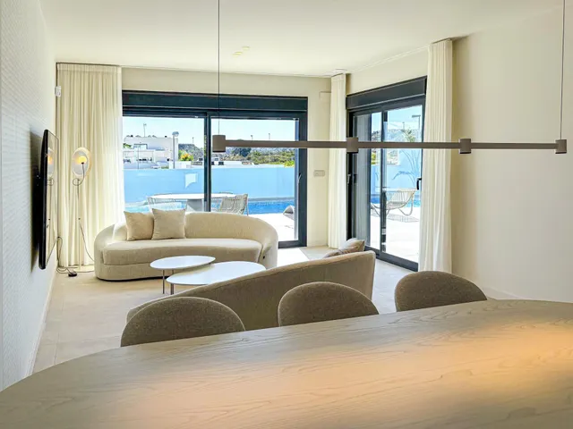 Moderna villa de lujo con 4 dormitorios y piscina privada con vistas a la montaña en Ciudad Quesada(Alicante) — 4