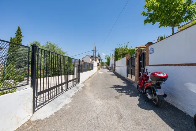 TERRENO URBANO BARRIO MONACHIL — 25
