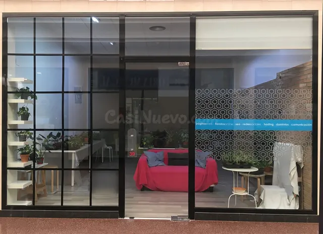 LOCAL COMERCIAL TOTALMENTE REFORMADO Y ACONDICIONADO. DISPON