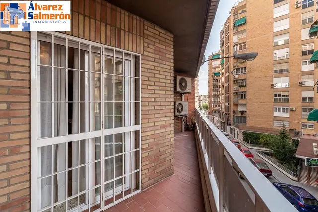 MAGNIFICA VIVIENDA EN LAS FLORES - CAMINO DE RONDA — 21