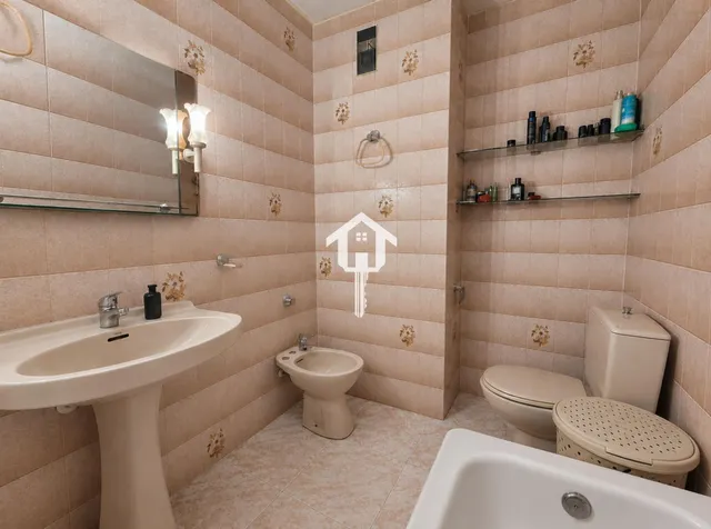 Espectacular piso de 3 habitaciones con patio y aire acondicionado en zona campoamor de Alicante — 30