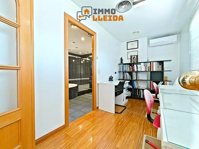 Fabuloso chalet de estilo moderno en Tárrega — 21