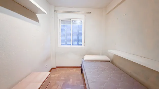 Venta en Calle MARROQUINA MORATALAZ — 16