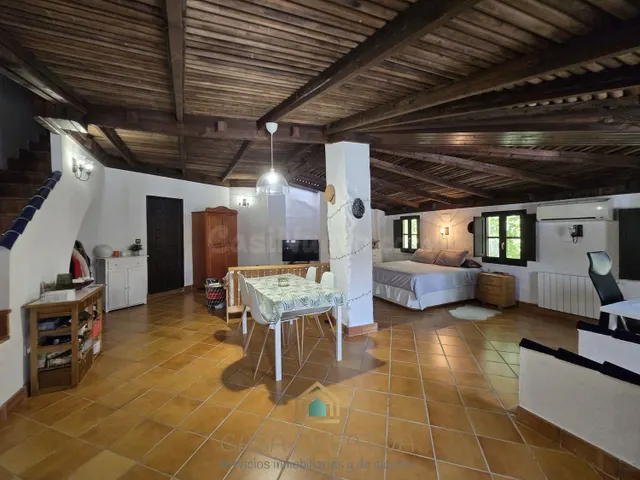 ESTUDIO EN ALQUILER EN XÀTIVA – BUHARDILLA CON TERRAZA Y VIS - foto 5