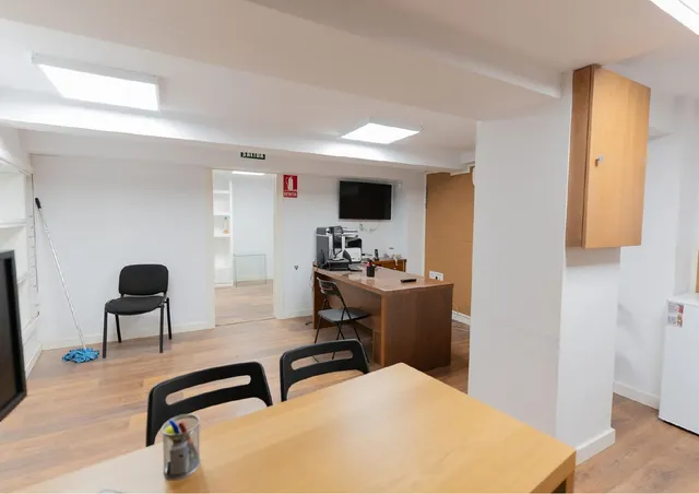 Local comercial 5 habitaciones 256m² en venta - Puerto Sol-Los Almendros-El Tomillar — 25