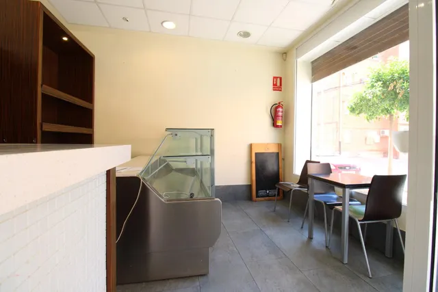 Local comercial 2 habitaciones 100m² en alquiler - Masías - foto 4