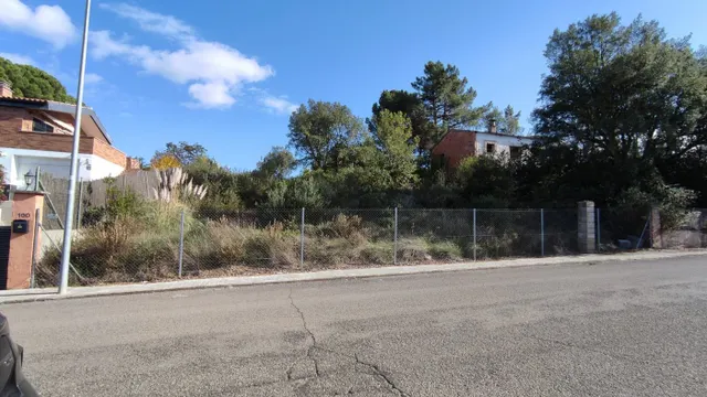 Parcela de terreno de 920 m2 en venta en Sils. — 8