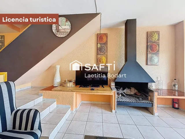Casa de pescador con licencia turística y amarre - Empuriabrava — 7