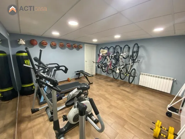 VENTA ADOSADO EN R-66 — 7