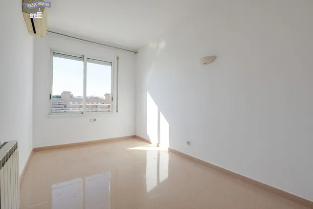 DUPLEX CON VISTA AL MAR — 25