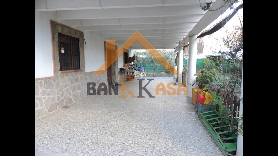 SE VENDE CASA CON TERRENO EN CHERÍN (UGÍJAR) PROVINCIA DE GRANADA
