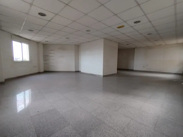 ENTRESUELO PARA OFICINAS JUNTO CENTRO COMERCIAL VEGA PLAZA — 10