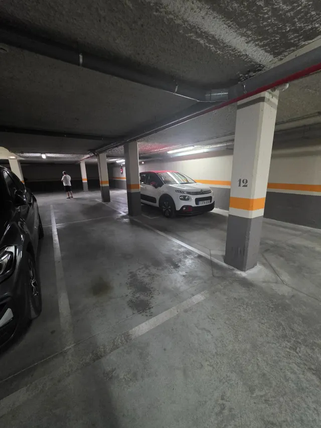 Piso con garaje en Bulevar — 17