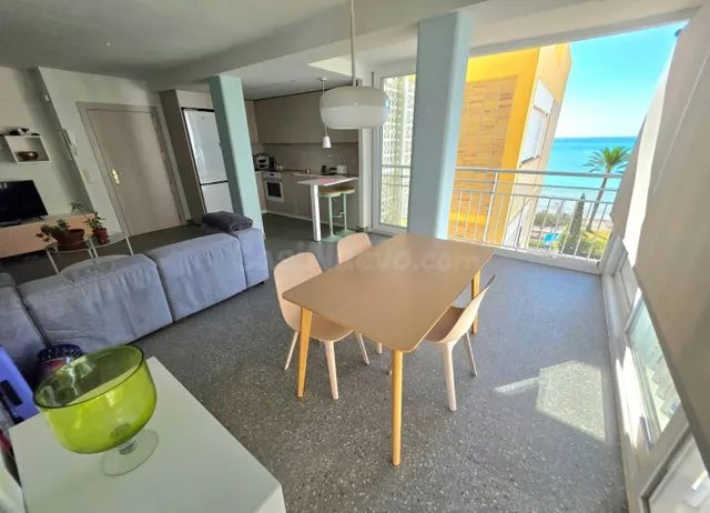 Exclusivo apartamento en primera linea - Residencial La Sies - foto 2