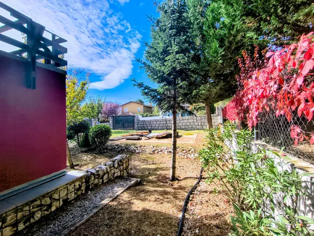¡Espectacular chalet de diseño exclusivo con distribución en medias plantas, mucha amplitud y luz en Bustarviejo! — 38