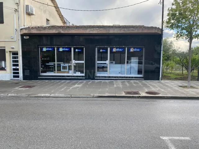 Local Comercial a Santa Agnès de Malanyanes - foto 2