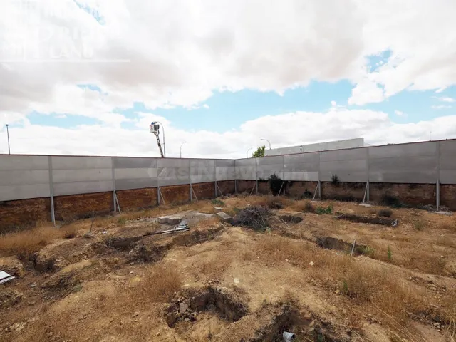 Solar en avenida Juan Carlos I esquina, 1000 m2 y 66 m facha - foto 3
