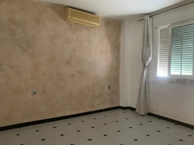 Luminoso piso en el Cairo de 3 dormitorios con ascensor — 13