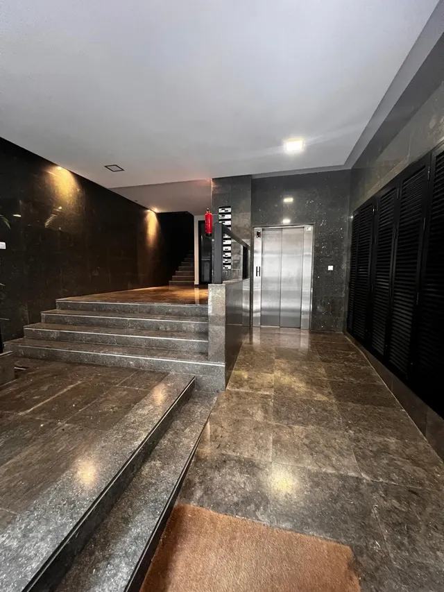 Amplio piso SE VENDE en Torrevieja – 3 habitaciones, terraza y garaje incluido — 39