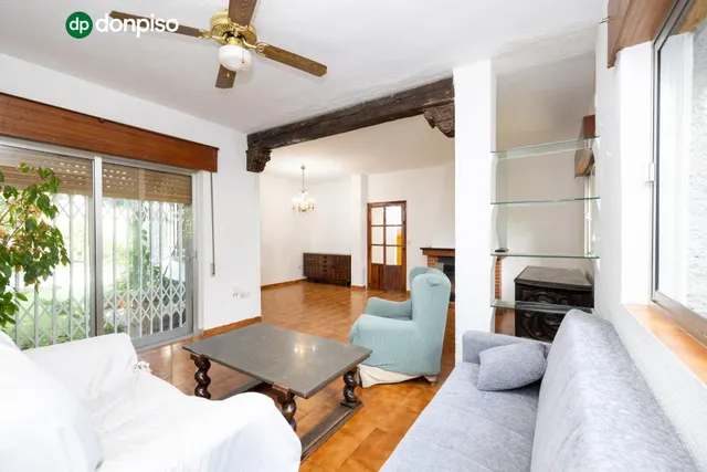 Preciosa casa en Ogíjares con piscina y jardín — 4