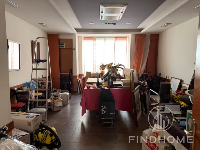 Negocio 303m² en alquiler - Centro — 28