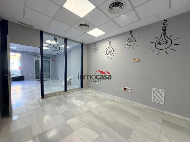 Local comercial 185m² en alquiler - San Miguel — 23