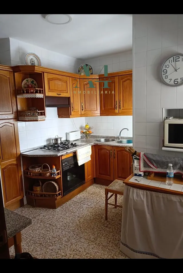 Estupendo piso en Malpartida de Cáceres - foto 2