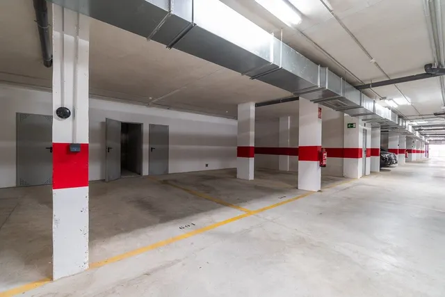 Apartamento 2 habitaciones 81m² en venta - PAU 8 — 31