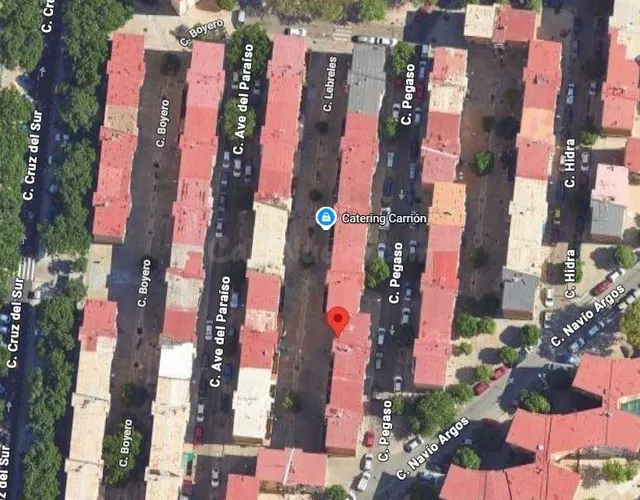 SE VENDE PISO OKUPADO en Calle Lebreles Nº 9 Sevilla (Sevill - foto 2