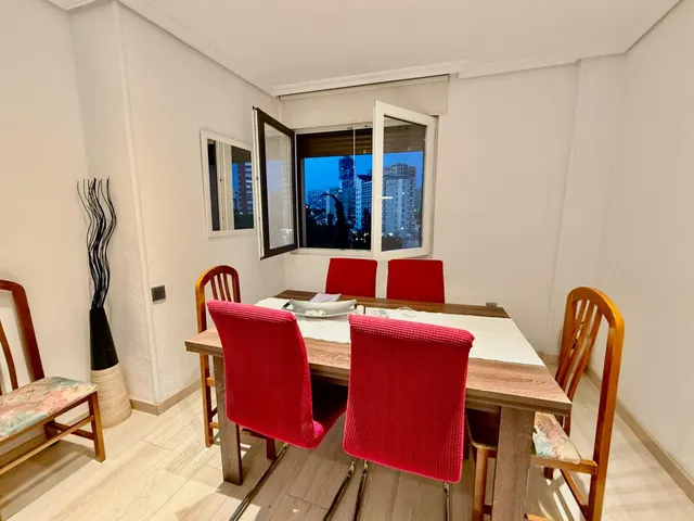 Apartamento en exclusiva de 2 dormitorios con piscina y vistas al parque de l'aigüera  en Benidorm — 3